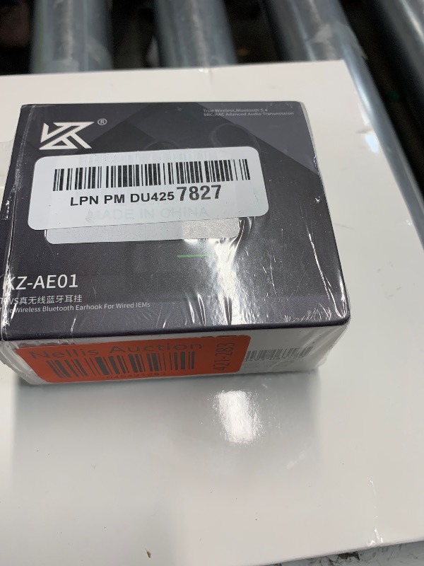 Photo 1 of *** factory sealed *** FAAEAL KZ AE01 Bluetooth Module with QDC/S/C Pin,Bluetooth 5.4 Wireless Ear Hook with Charging Case,AAC Decoding Upgrade Earphone Module for KZ Castor D-Fi ZSN PRO PR3 AS24 TANGZU WANER SG TRN Medusa