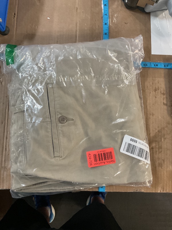 Photo 1 of (used)(damaged)(see images) Dockers Men's Comfort Straight Fit Smart 360 Knit Pants (Regular and Big & Tall), True Chino (Waterless), 44W x 29L