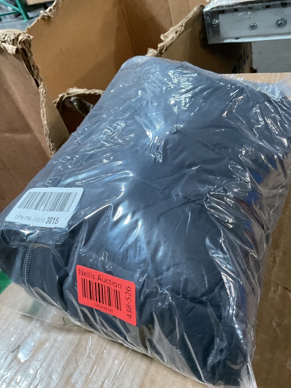 Photo 1 of Amazon Essentials Men's Packable Lightweight Water-Resistant Puffer Jacket (Available in Big & Tall), Black, Size-M