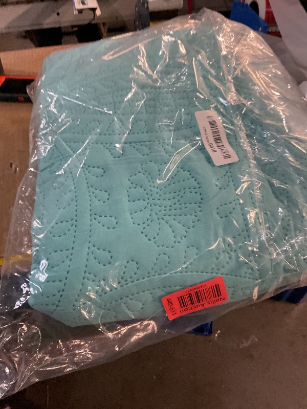 Photo 1 of (BAGGED) Pure Bedding Quilt Set King/Cal King/California King Size Aqua - Oversized Bedspread - Soft Microfiber Lightweight Coverlet for All Season - 3 Piece Includes 1 Quilt and 2 Shams, Geometric Pattern