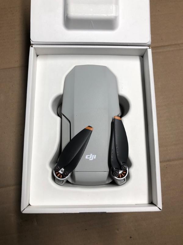 Photo 1 of ** PARTS ONLY BROKEN ITEM ** DJI Mini 2 SE, Lightweight Mini Drone with QHD Video, 10km Max Video Transmission, 31-Min Flight Time, Under 249 g, Auto Return to Home, 3-Axis Gimbal Drone with Camera for Beginners