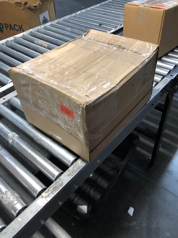 Photo 1 of VEVOR Electrical Enclosure Box, 15.7'' ×11.8'' ×7.9'', Fiberglass Junction Box, IP66 Waterproof & Dustproof, Outdoor Electrical Box, with Mounting Plate