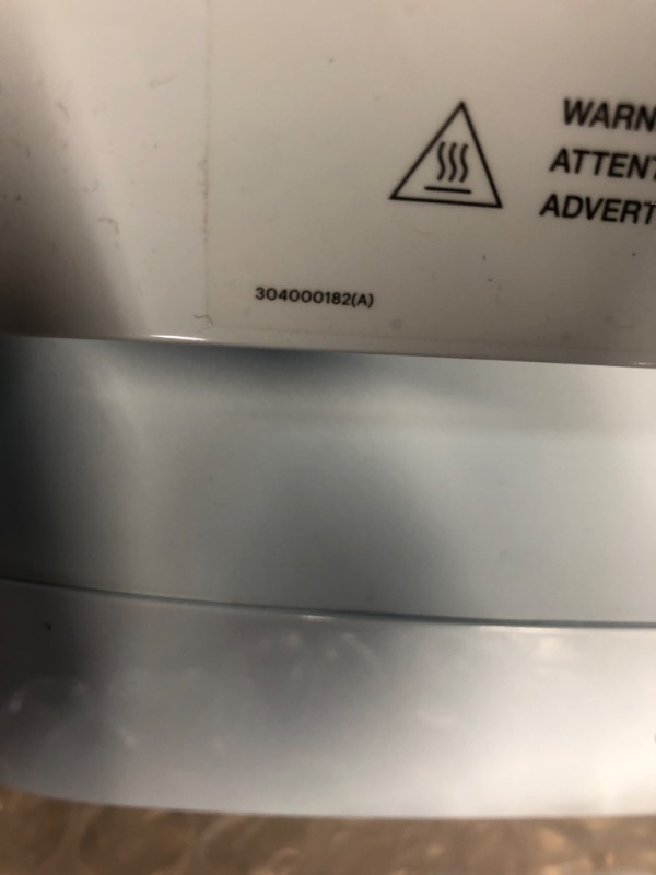 Photo 1 of ***NONREFUNDABLE**FOR PARTS ONLY**
Cricut EasyPress 3 Heat Press Machine (12 "x 10") with Heat Press Mat (15.5" x 12.5")