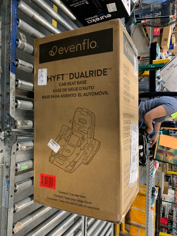 Photo 1 of Evenflo Shyft Dualride Base