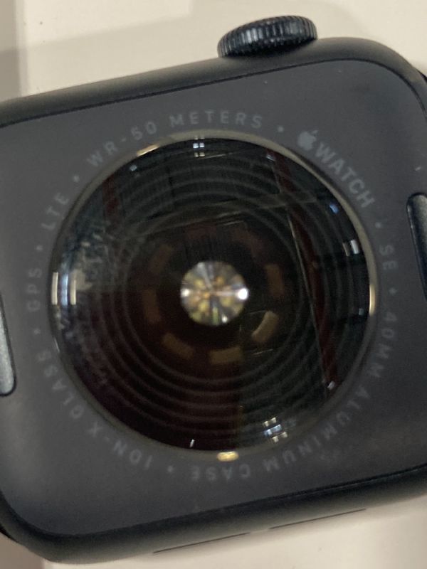 Photo 1 of ****MISSING STRAPS***
Apple Watch SE (2nd Gen) [GPS + Cellular 40mm] Smartwatch with Midnight Aluminum Case with Midnight Sport Band S/M. Fitness and Sleep Trackers, Crash Detection, Heart Rate Monitor, Retina Display