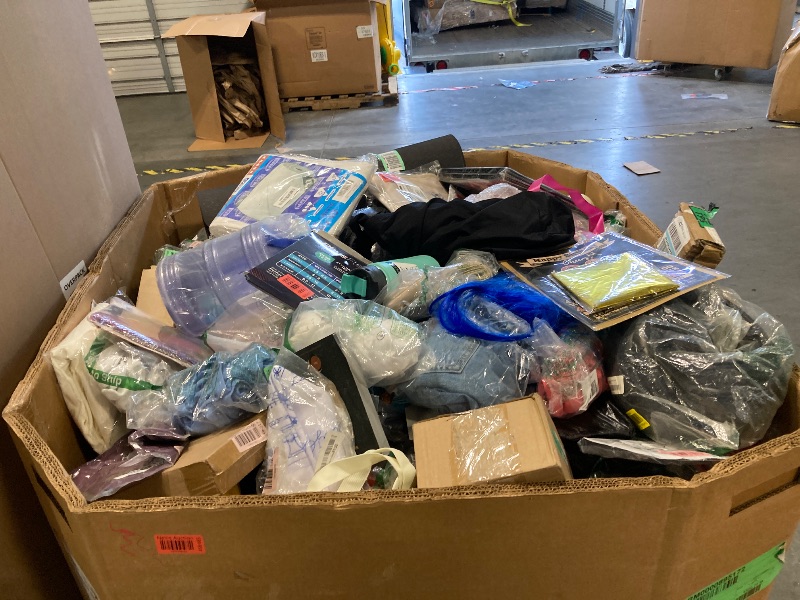 Photo 1 of ***MIXED ITEMS, NO RETURNS***
***MIXED ITEMS, NO RETURNS***