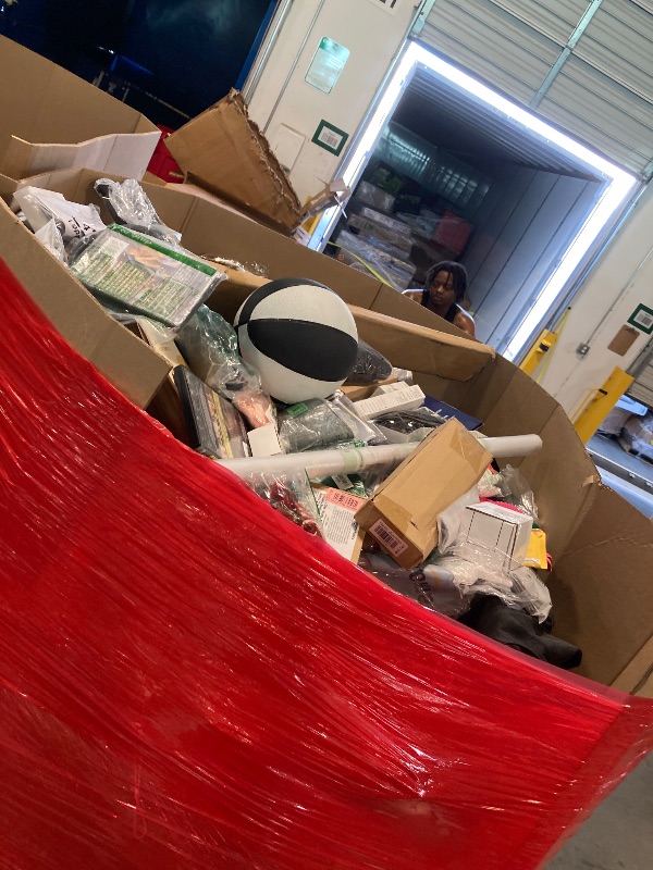 Photo 1 of ***MIXED ITEMS, NO RETURNS***
***MIXED ITEMS, NO RETURNS***
