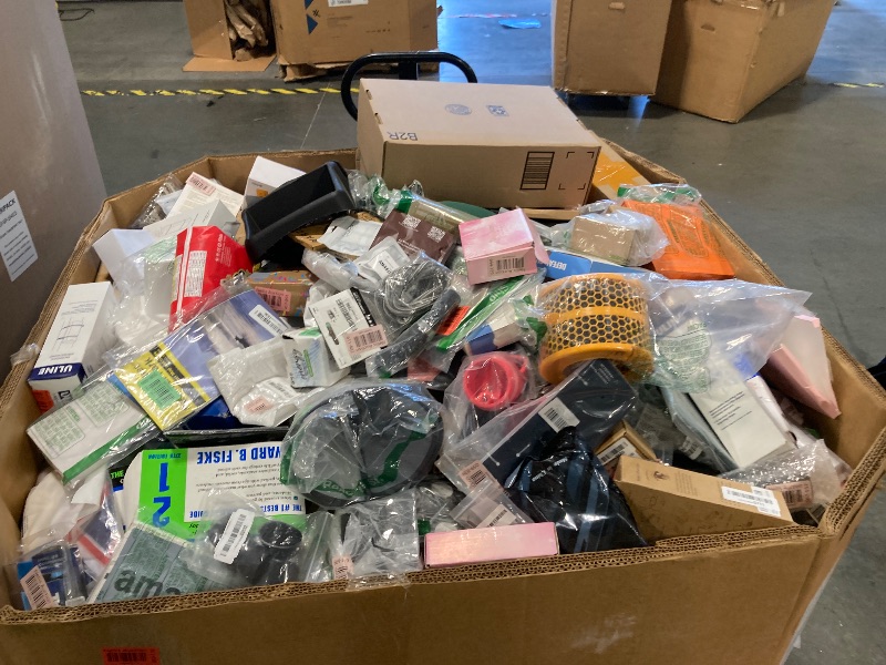 Photo 1 of ***MIXED ITEMS, NO RETURNS***
***MIXED ITEMS, NO RETURNS***