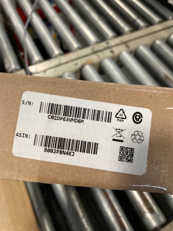 Photo 1 of ***DOESN'T TURN ON, PARTS ONLY***
Apple MacBook Pro Late 2019 with 2.6GHz Intel Core i7 (16 inch, 16GB RAM, 512GB) Space Gray (Renewed)