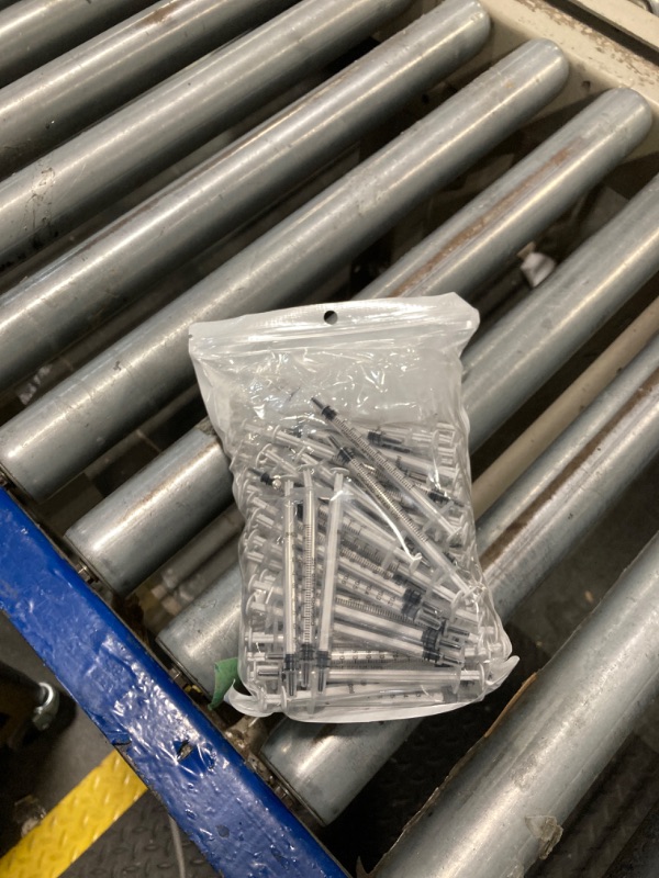 Photo 1 of 100 Pack 1ml Syringe with Cap for Liquid, 1cc Plastic Small Syringes with Cover, Non-Sterile, No Needle