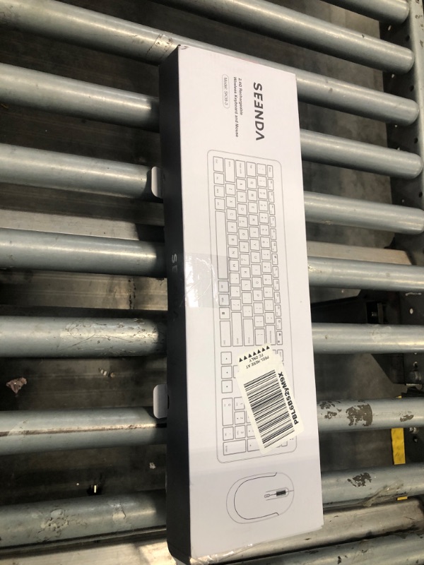 Photo 1 of seenda Rechargeable Wireless Keyboard Mouse Combo Full Size Cordless Keyboard & Mouse Sets with Build-in Lithium Battery Ultra Thin Quiet Keyboard Mice (Rose Gold & Black)