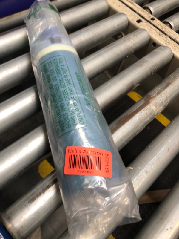 Photo 1 of ***TOP IS DAMAGED**Owala FreeSip Insulated Stainless Steel Water Bottle with Straw, BPA-Free Sports Water Bottle, Great for Travel, 24 Oz, Denim,