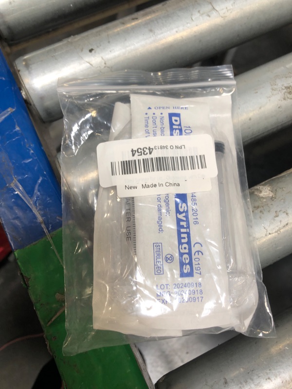 Photo 1 of 10ml Syringe for Liquid, Oral, Scientific Labs, Measurement, Dispensing, with Cap- 3 Pack