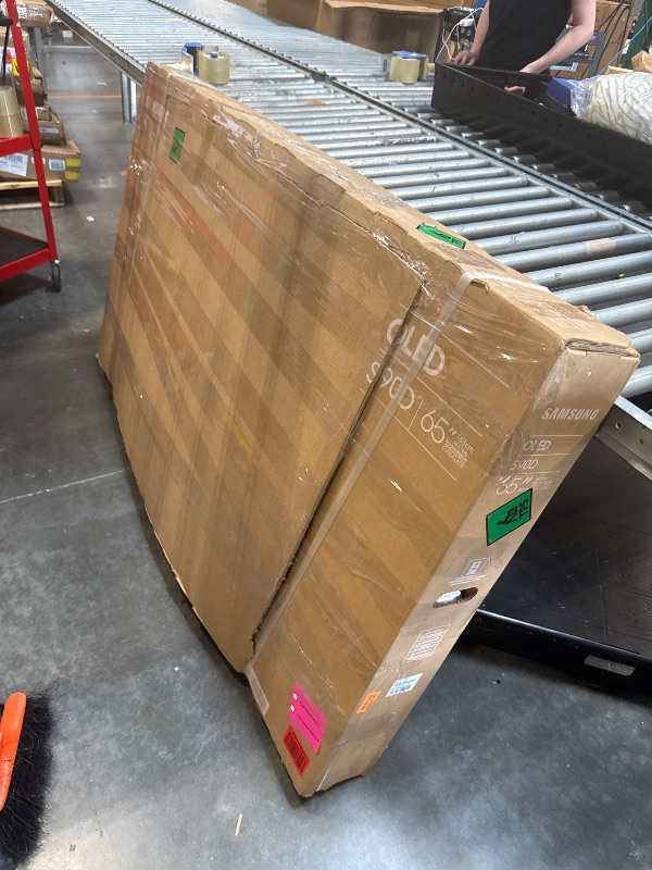 Photo 1 of **SCREEN IS DAMAGED**PARTS ONLY**Samsung 65-Inch Class OLED 4K S90D Series HDR+ Smart TV w/Dolby Atmos, Object Tracking Sound Lite, Motion Xcelerator, Real Depth Enhancer, 4K AI Upscaling, Alexa Built-in (QN65S90D, 2024 Model). 