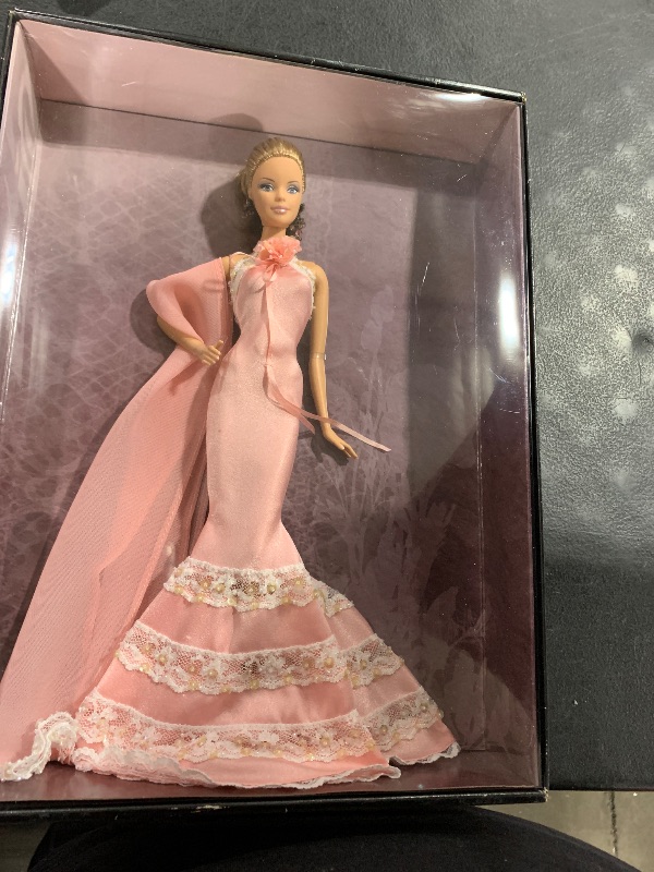 Photo 1 of BARBIE DESIGNER COLLECTON GOLD LABEL - Badgley Mischka BARBIE DOLL