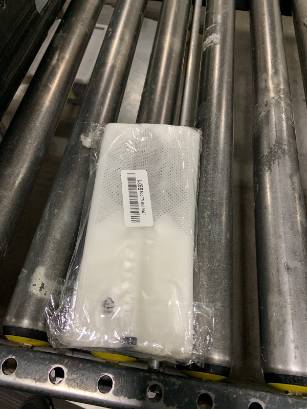 Photo 1 of (200Pcs)100pcs Translucent Plastic Bags/Cellophane Bags with 100pcs Hand made Stickers for Cookie Cake Chocolate Candy Snack Wrapping Good for Bakery Party Supplies