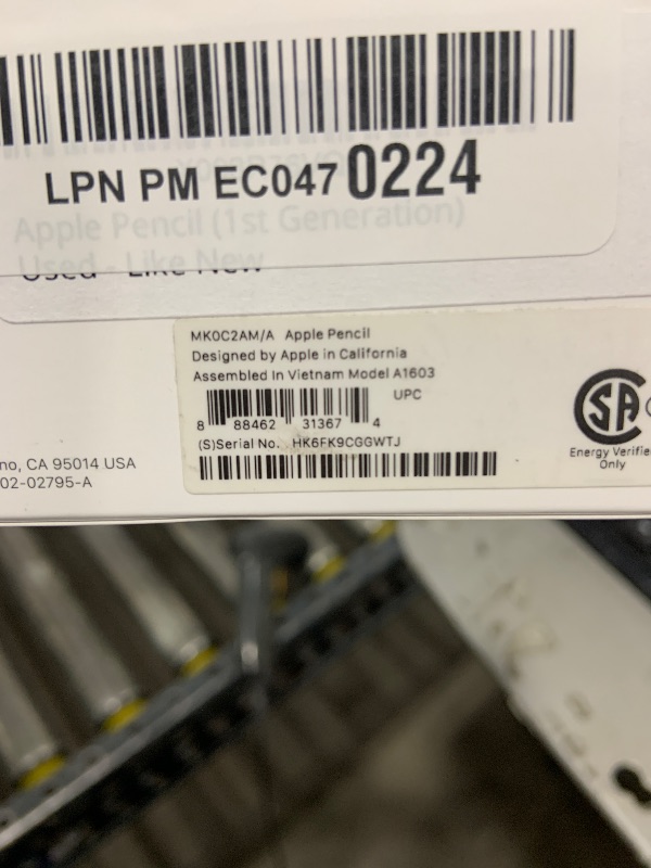 Photo 1 of Apple Pencil (1st Generation)