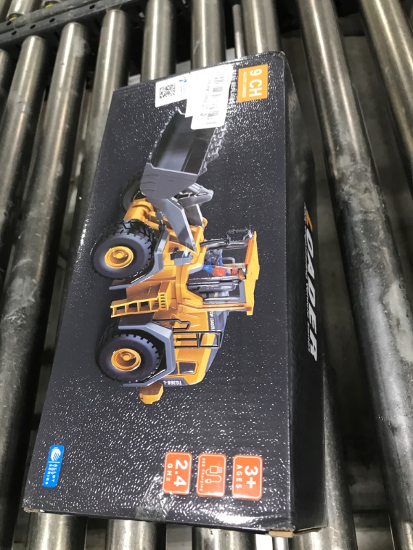 Photo 1 of 9-Channel Metal RC Wheel Loader - Remote Control Kids Construction Play Toys with Realistic Lights and Sound, 1:20 Scale, Tractor Toys for 3+ Boys, Perfect 2024 Kids Birthday Gift for Ages 3-12+
