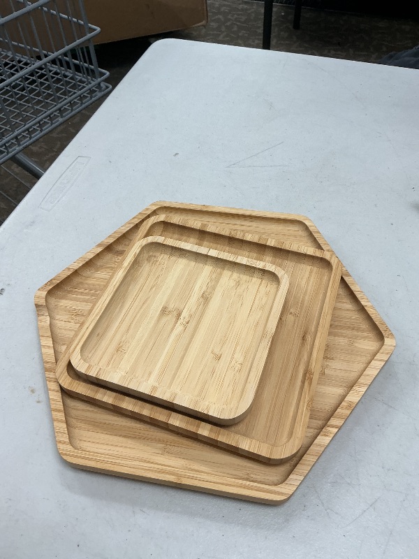 Photo 1 of SEE NOTES!!!!! PAFREWOG Bamboo Serving Trays Charcuterie Platter 16.5"x11.8"?42x30cm with Handle, Set Includes 1xHexagon 12.5"(32cm)+1xSquare 7.8"(20cm)+1xSquare 5.9"(15cm) Small Plates for Family Dinner