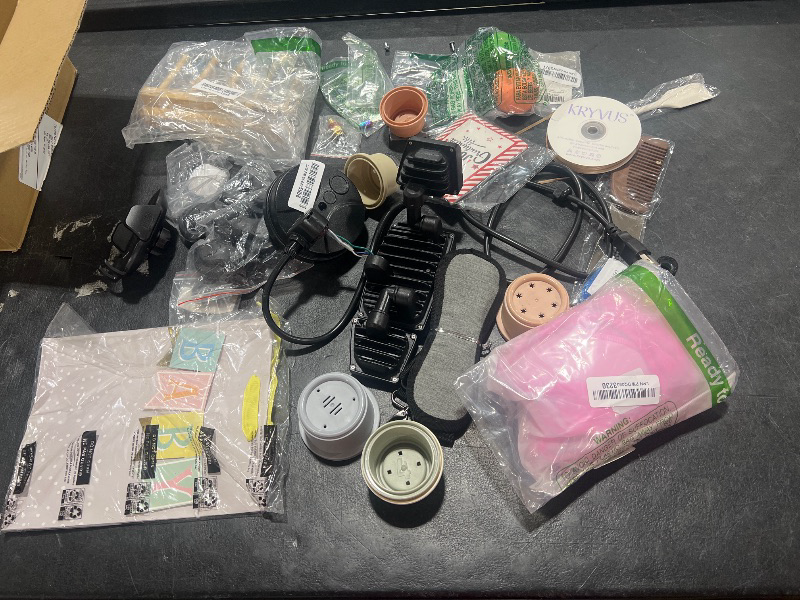 Photo 1 of box of mixed items 