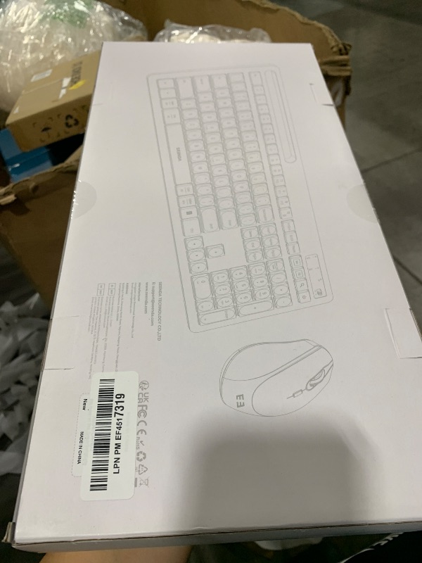 Photo 1 of seenda White Wireless Keyboard and Mouse for Mac, USB A & Type C Receiver, Full-Size Wireless Keyboard with Phone Holder Compatible for MacBook/Air/Pro Windows Computer/Desktop/Laptop