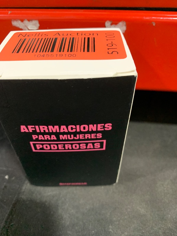 Photo 1 of Spanish Positive Affirmation Cards for Women | Woman Daily Motivations | Mindfulness, Inspiration, and Meditation Deck | Ideal for Moms, Daughters, and Women