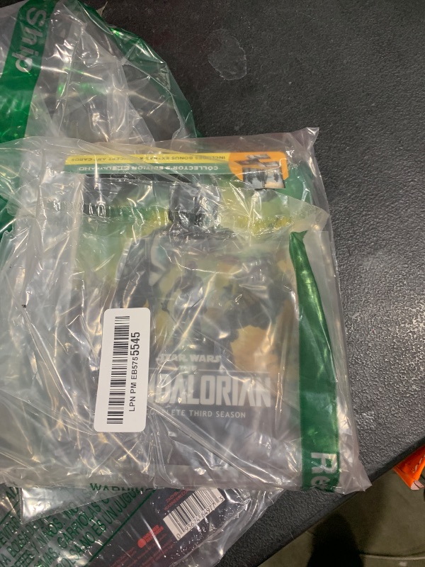 Photo 1 of The Mandalorian: Season 3 [Blu-ray]