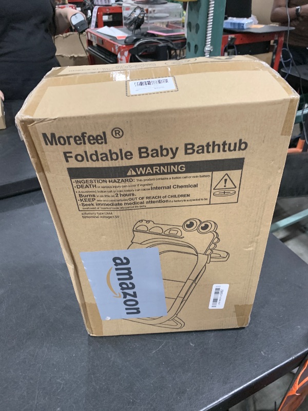 Photo 1 of MoreFeel Collapsible Baby Bathtub for Newborn with Thermometer & 1 Hooded Towel & 1 Soft Floating Cushion,Portable Travel Bathtub with Drain Hole, Durable Foldable Baby Tubs for Infants to Toddler