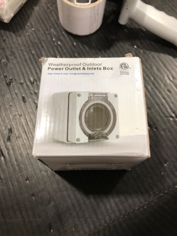 Photo 1 of Muelnmey 50Amp Power Outlet Box,125/250Volt NEMA 14-50R Receptacle Outdoor dustproof and Weatherproof for Electric Vehicles, generators, Welding Machines, etc.ETL Listed