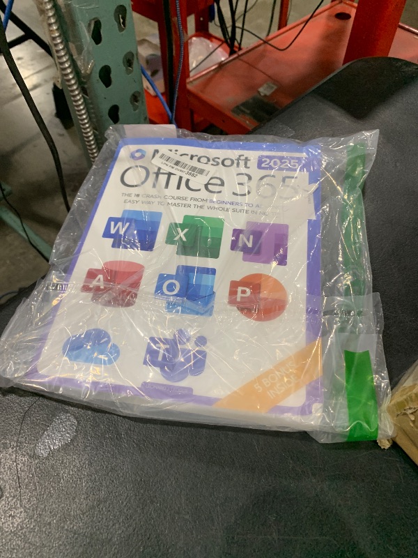 Photo 1 of Microsoft Office 365 For Beginners: The 1# Crash Course From Beginners To Advanced. Easy Way to Master The Whole Suite in no Time | Excel, Word, ... Teams & Access (Mastering Technology)