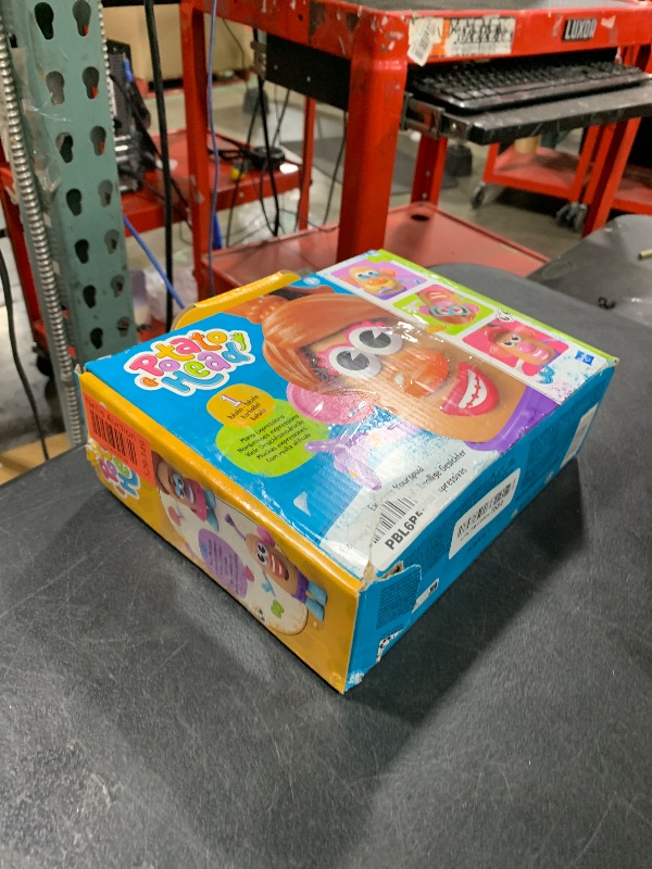 Photo 1 of Potato Head Express Yourspud Playset with 1 Potato Body and 32 Accessories, Creative Toddler and Preschool Toys for Boys and Girls 2 Years and Up (Amazon Exclusive)
