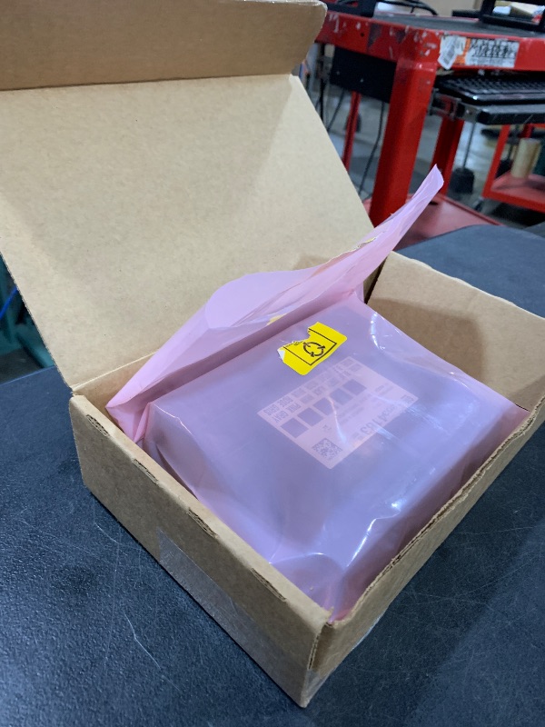 Photo 1 of GM Genuine Parts 13586273 Body Control Module