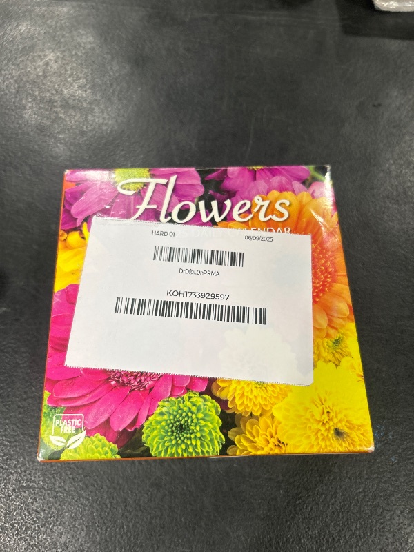 Photo 1 of Turner Photographic Flowers Photo Box Calendars (25998053103)