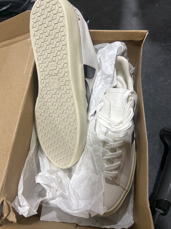 Photo 1 of Veja Men Campo Sneakers White - Black 8 US