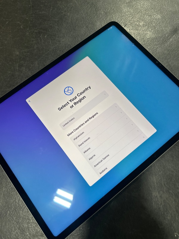 Photo 1 of 2021 Apple 12.9-inch iPad Pro (Wi?Fi, 256GB) - Space Gray (Renewed)