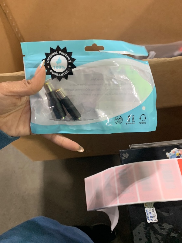 Photo 1 of Tonton DC Power Plug Connectors 8mm DC 7909 Male to DC 5.5mm x 2.1mm Female Adapter and 5.5mm x 2.1mm Male to DC 8mm 7909 Female for 10W to 200W Solar Panels Solar Generator RV Car Battery Charging