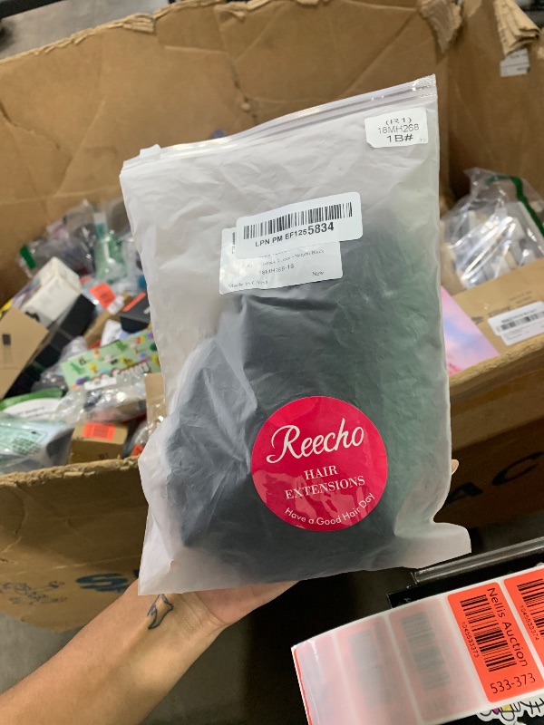 Photo 1 of REECHO 18" 1-Pack 3/4 Full Head Curly Wavy Clips in on Synthetic Hair Extensions HE008 Hairpieces for Women 5 Clips 4.0 Oz per Piece - Natural Black
