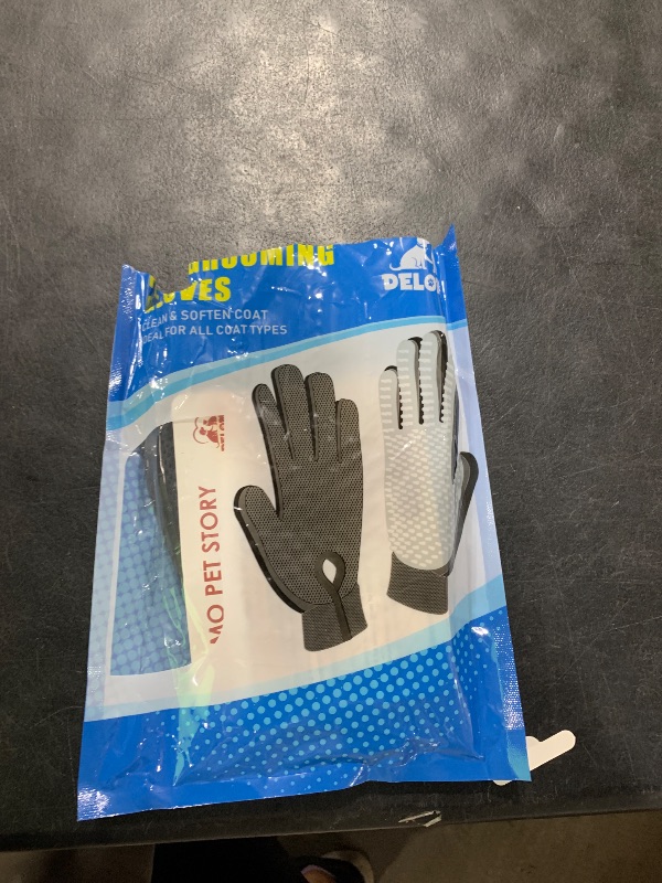 Photo 1 of Upgrade Efficient Pet Hair Remover Gloves - Gentle Shedding Brushes for Dogs, Cats & Horses with Long and Short Hair - 1 Pair (Blue)