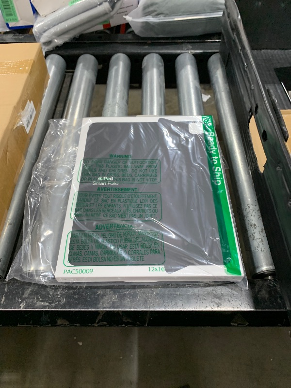 Photo 1 of Apple Smart Folio (for iPad Pro 12.9-inch - 3rd Generation)