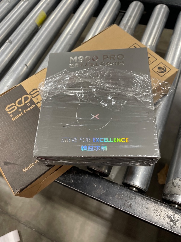 Photo 1 of DeLUX M900PRO Wireless Gaming Mouse, 8000Hz Polling Rate, RGB Charging Dock, 63g Ergonomic Design, PAW3395 Sensor with 26000DPI, Programmable Buttons (Black)