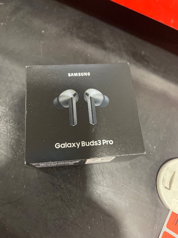 Photo 1 of Samsung Galaxy Buds 3 Pro AI True Wireless Bluetooth Earbuds, Noise Cancelling, Sound Optimization, Redesigned Comfort Fit, Silver [US Version, Amazon Exclusive, 2Yr Warranty]