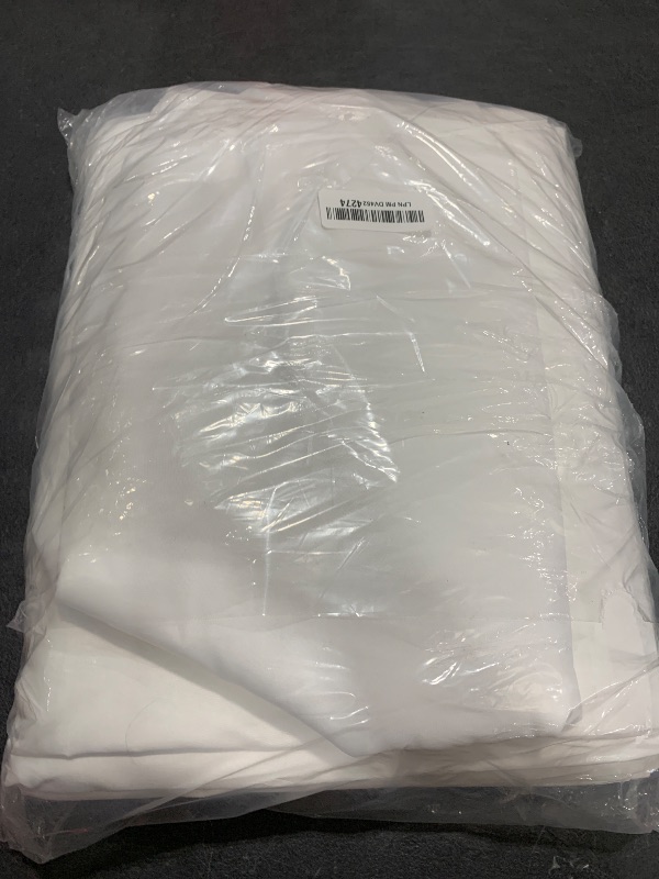 Photo 1 of Fitable 6 Pack White Round Tablecloths - 120 Inches in Diameter - Stain Resistant and Washable Table Clothes, Polyester Fabric Table Covers for Wedding, Party, Banquet, Formal Events