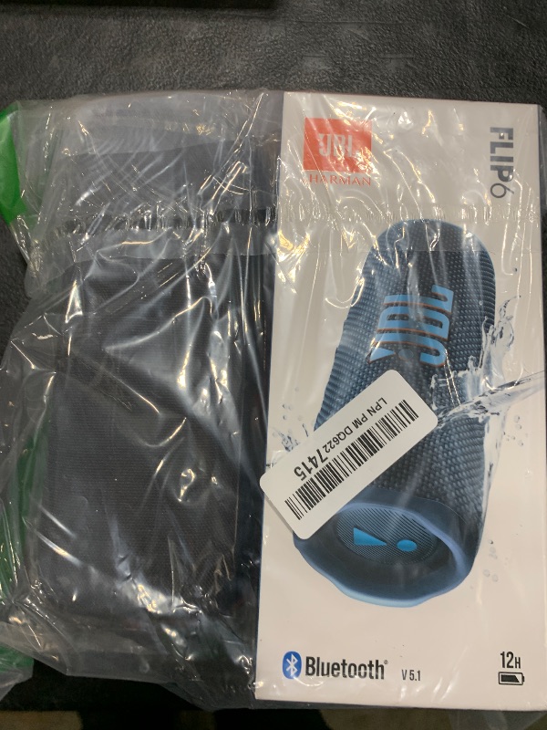 Photo 1 of JBL Flip 6 - Waterproof Portable Bluetooth Speaker, Powerful Sound and deep bass, IPX7 Waterproof, 12 Hours of Playtime with Megen Hardshell Case - Blue