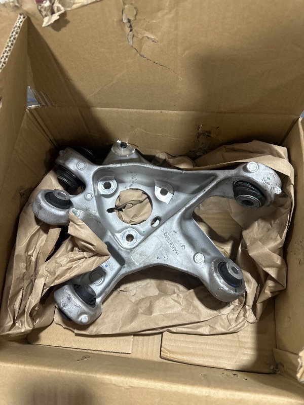 Photo 1 of Uritue 104441600F Rear Right Suspension Steering Knuckle Compatible with 2017-2023 Tesla Model 3 EV/BEV Passenger Side 1044416-00-F 1044416-00-G