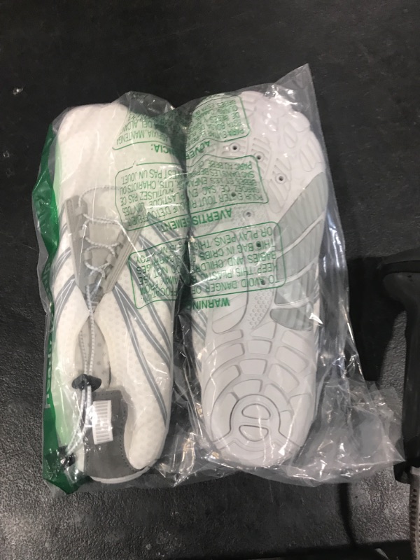 Photo 1 of SEEKWAY Water Shoes Sports Quick-Dry Barefoot Aqua Beach Pool Lake Swim Boating Hiking Surfing Men Women 407-White SP001