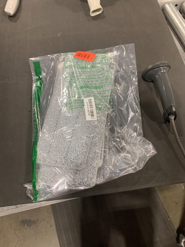 Photo 1 of Easy Gleam Microfibre Mop Pad Replacement for EasyGleam Flat Mop and Bucket. Suitable for All Floor Types and Machine Washable. Super Absorbent and Ecological, Microfiber, ??