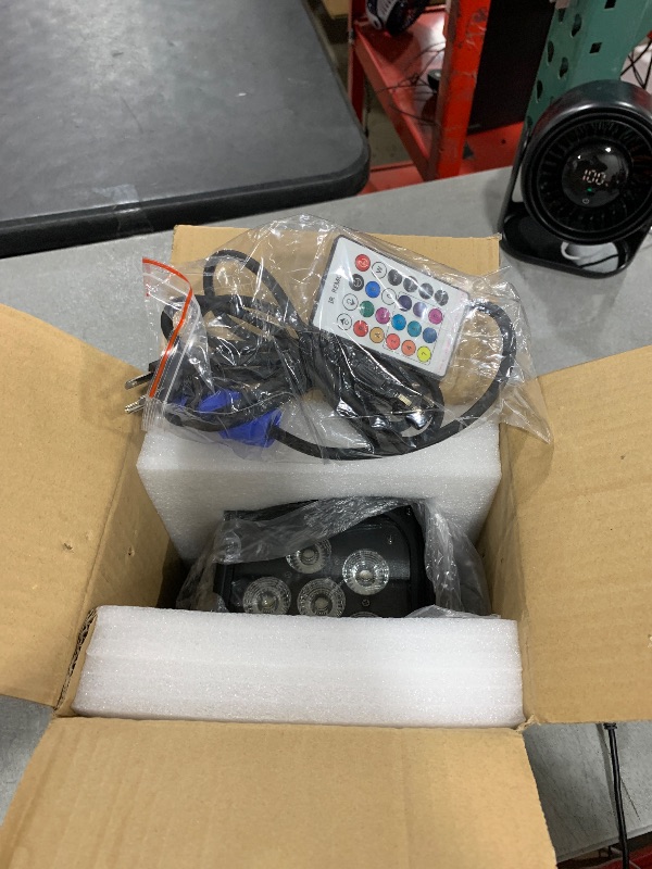 Photo 1 of Battery Powered Uplights Rechargeable Par Can 6x18W RGBWA+UV LED Uplight 9600 mAh APP/DMX512 Control Stage Lights Uplighting Indoor for Wedding DJ Church Christmas Dance