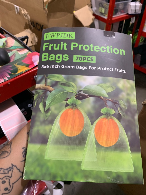 Photo 1 of EWPJDK 70pcs Fruit Protection Bags 6x8 inch Green Netting Cover Drawstring Mesh Tomato Protectors Bags Pest Barrier for Blueberry Small Fruit Veggies Garden (70, 6x8 inch)