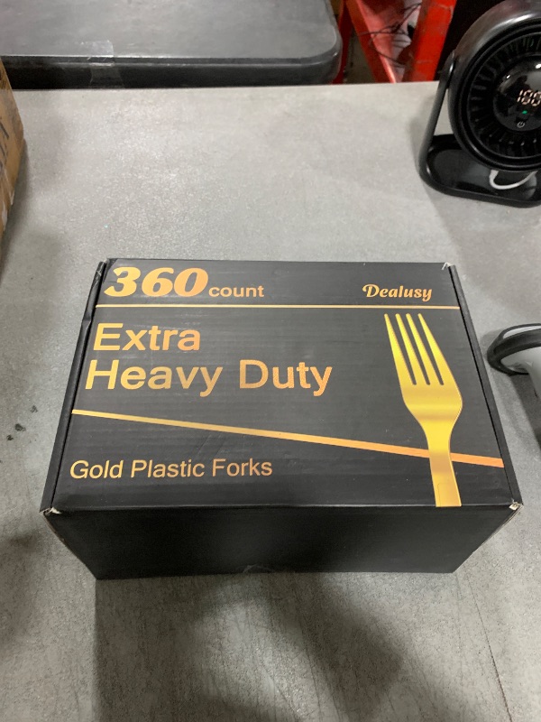 Photo 1 of Dealusy 360 Count Extra Heavy Duty Gold Plastic Forks Disposable, BPA-Free, Heat Resistant, Solid and Durable Disposable Forks Bulk, Premium Plastic Forks heavy duty for Party Supply