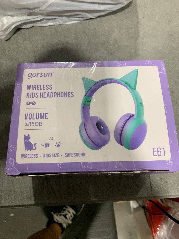 Photo 1 of gorsun Kids Bluetooth Headphones, Portable Wireless Headset for Kids, Bluetooth 5.3, Over-Ear Cat Ear Toddler Headphones with Microphone, 85dB Volume Limited, 40 Hours Playtime-Purple